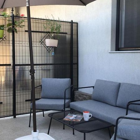 La Belle Vie Apartment นาโวดาริ ภายนอก รูปภาพ