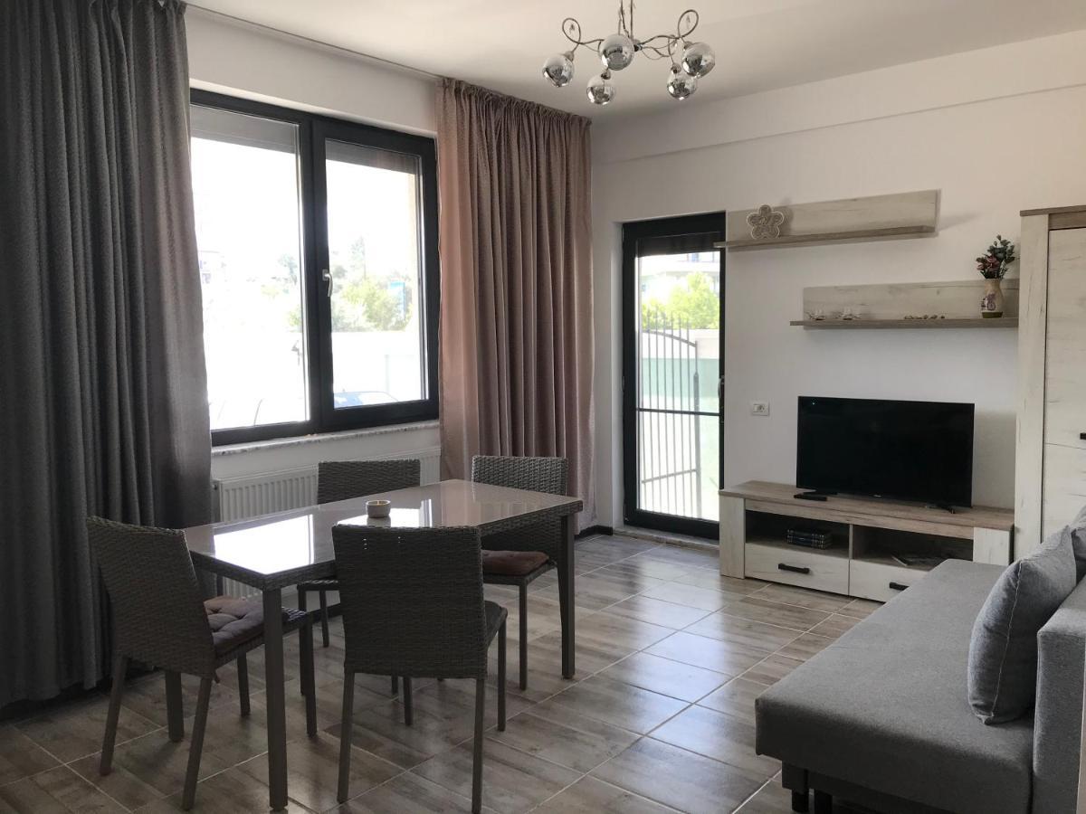 La Belle Vie Apartment นาโวดาริ ภายนอก รูปภาพ