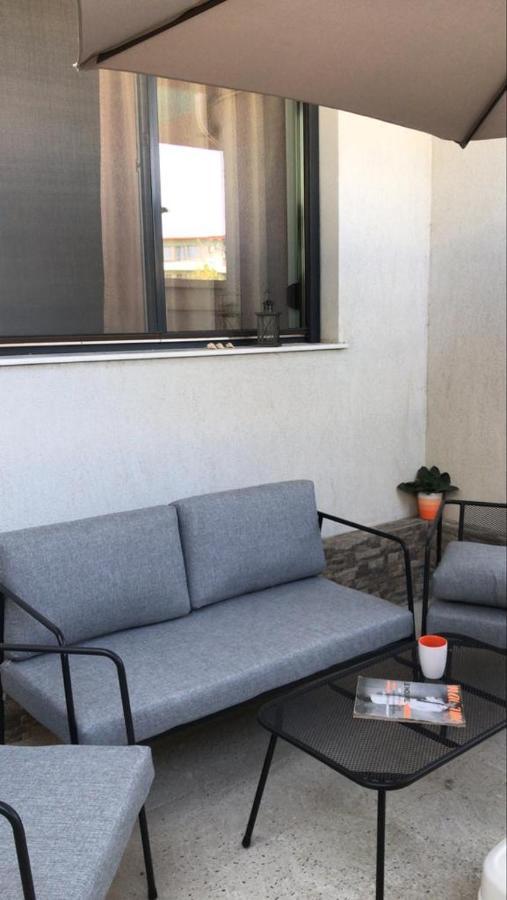 La Belle Vie Apartment นาโวดาริ ภายนอก รูปภาพ